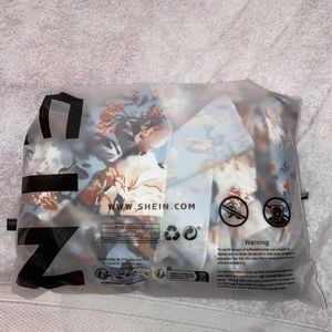 Dress (NEVER BEEN WORN) didn’t fit correctly